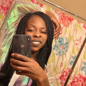 Meet your Posher, Rochar